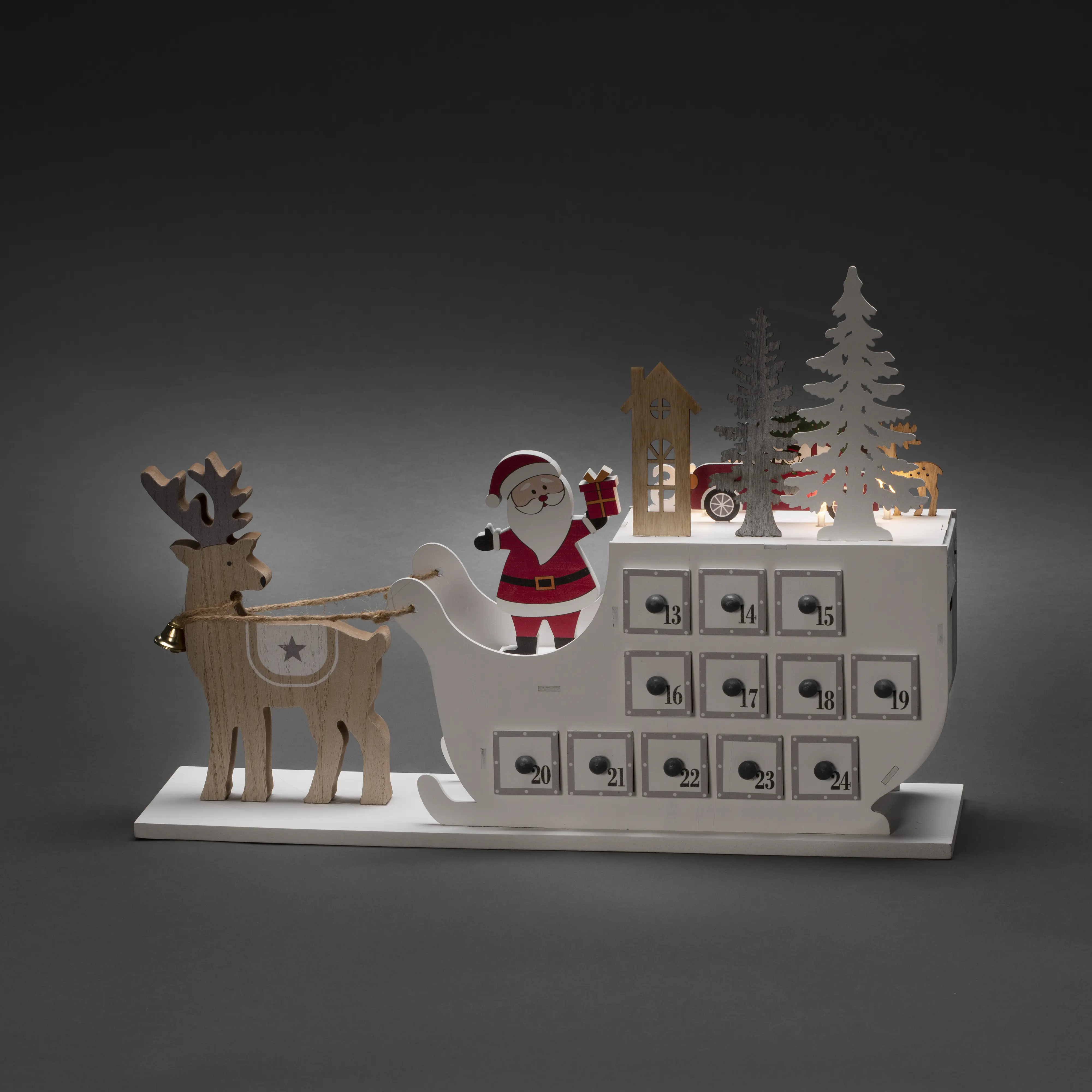 Konstsmide LED-Holzsilhouette Adventskalender mit Schlitten batteriebetrieben mit Timer 45 x 31,6 cm warmweiß