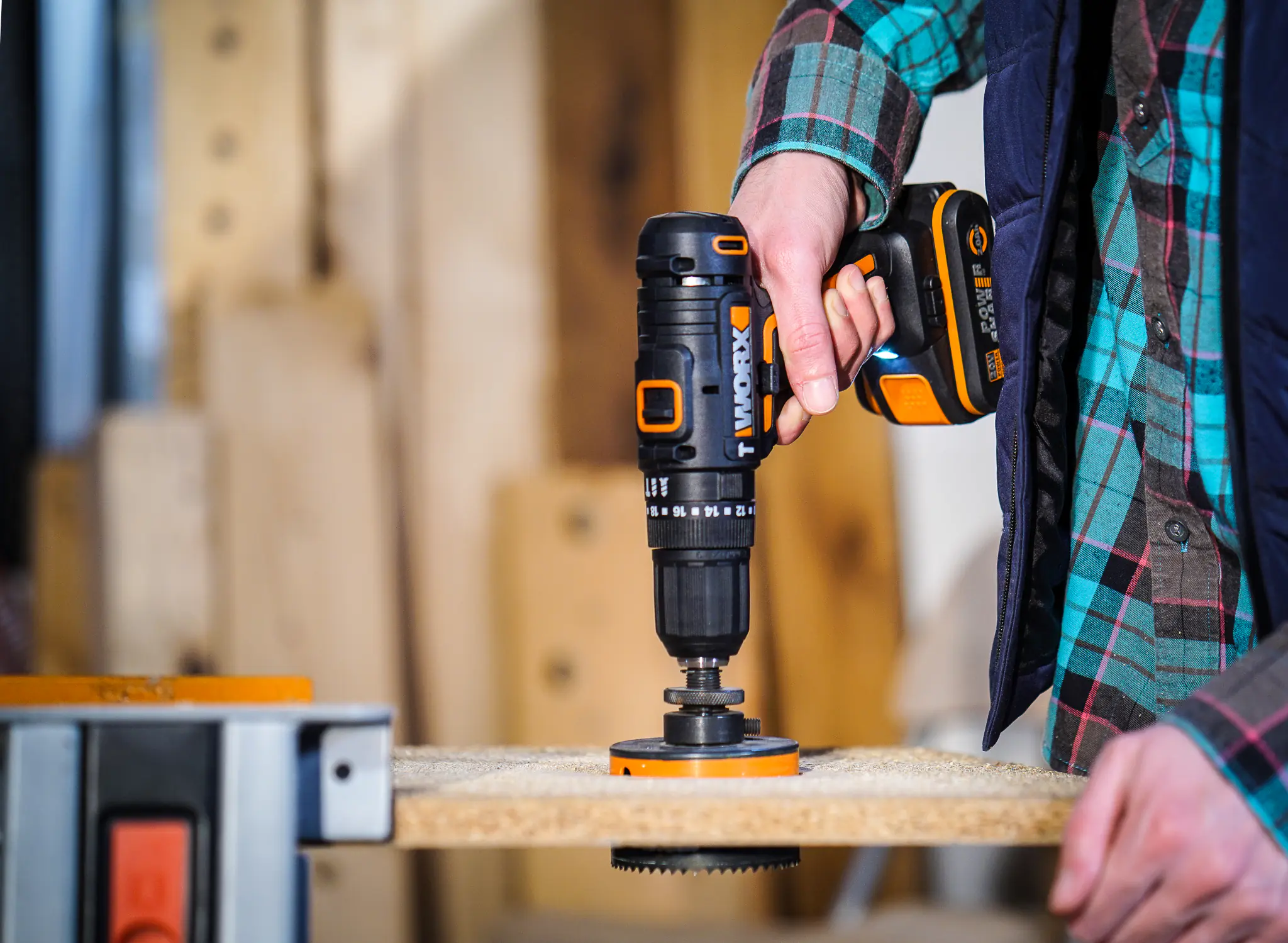 Worx Akku-Bohrschrauber WX100 20 V inkl. Akku Ladegerät & Tasche