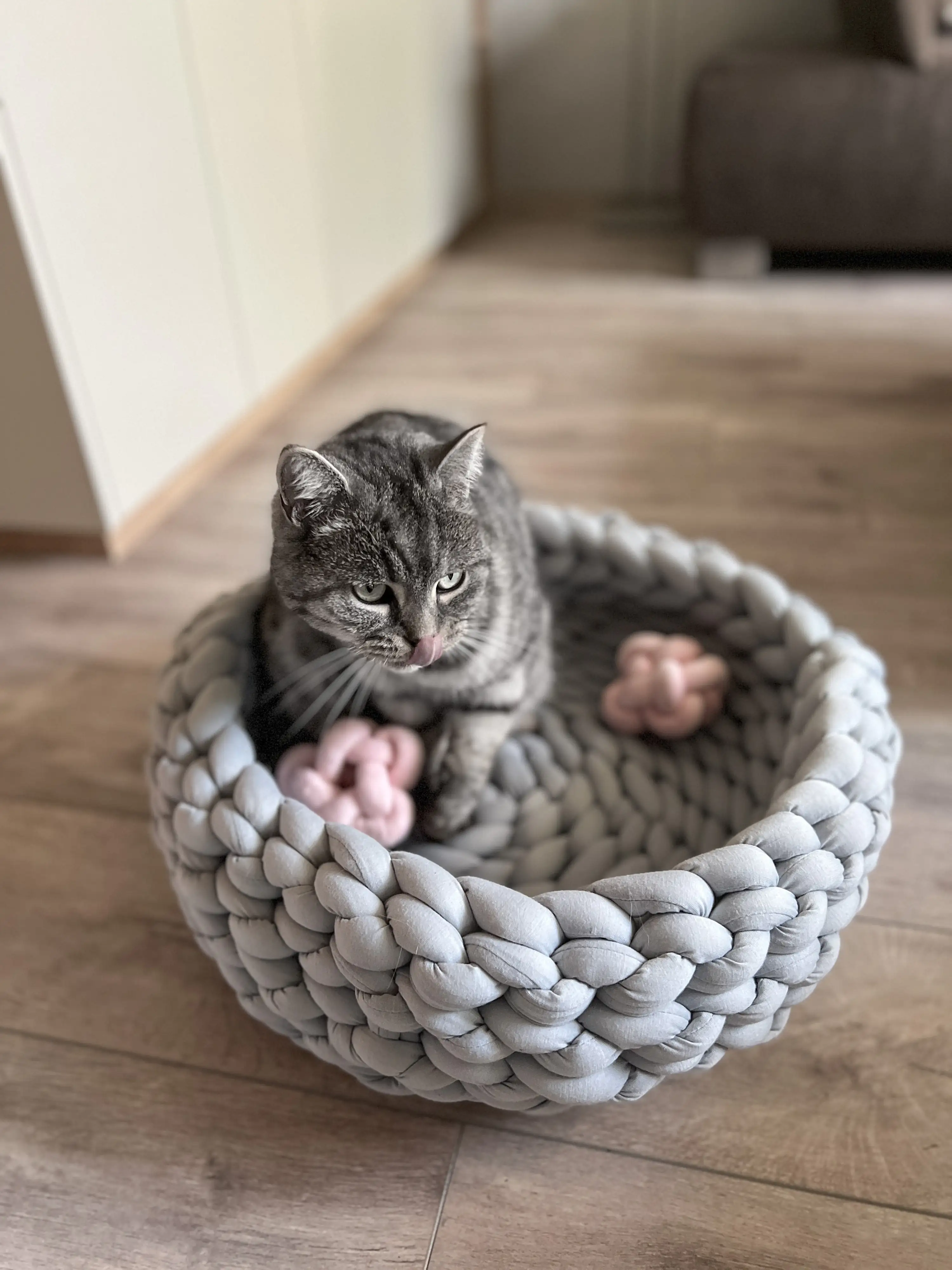 Katzenkorb Grobstrick geflochten 50 x 50 x 15 cm grau Katzenkorb Grobstrick geflochten 50 x 50 x 15 cm grau