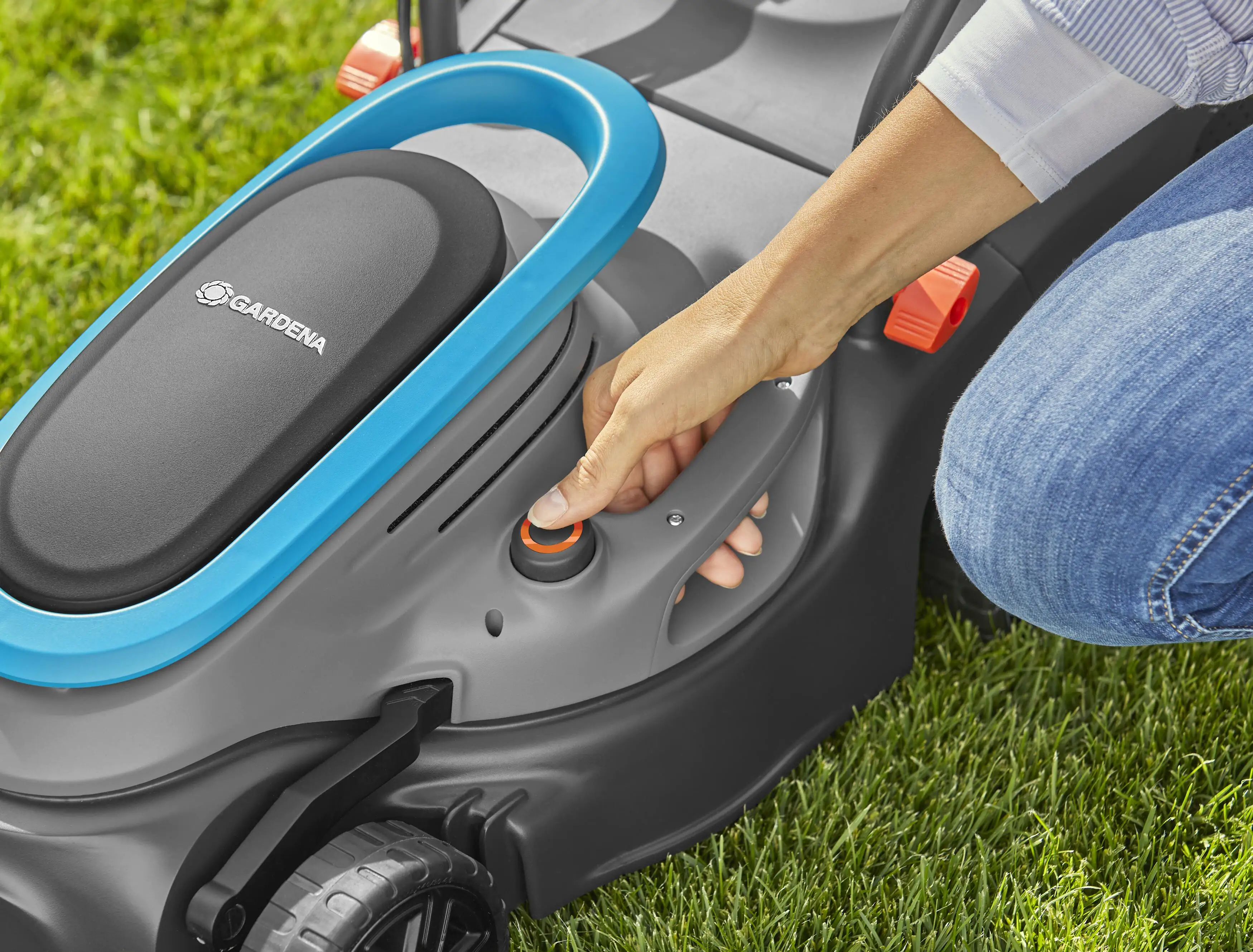 Gardena Elektro Rasenmäher PowerMax 1200/32 G2 32 cm Schnittbreite Gardena Elektro Rasenmäher PowerMax 1200/32 G2 32 cm Schnittbreite
