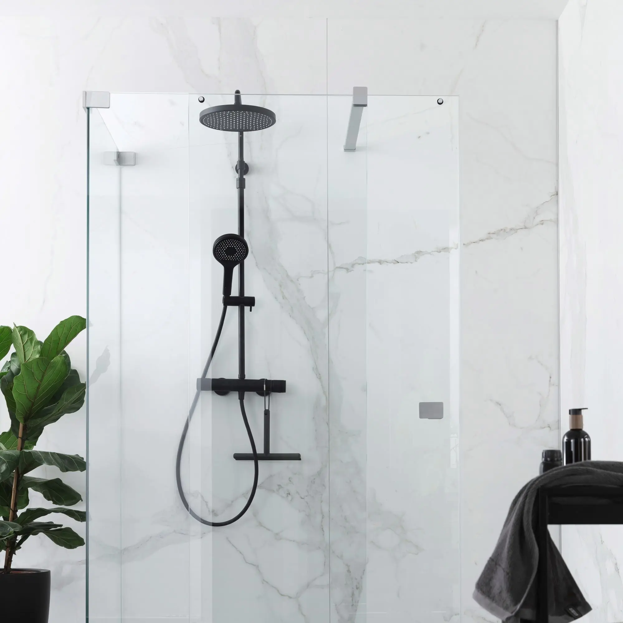 Schöner Wohnen Duschsystem mit Thermostat Glaia Wassersparend mattschwarz