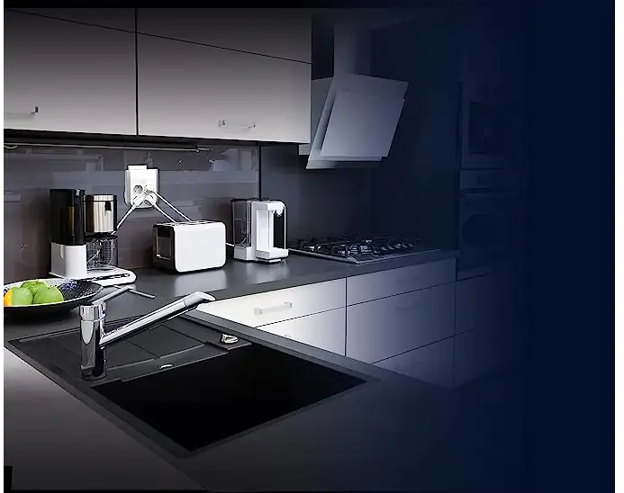 REV Multi-Power Steckdosenerweiterung 4-fach weiß, mit Abstandshalter REV Multi-Power Steckdosenerweiterung 4-fach weiß, mit Abstandshalter