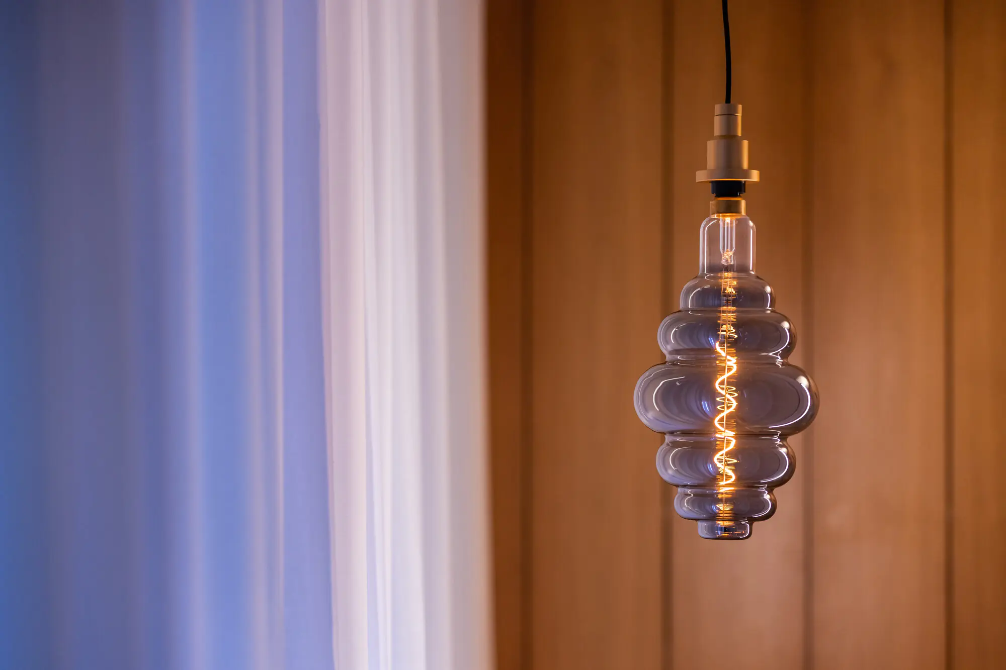 Osram LED Dekoleuchtmittel Nest E27 4,8 W warmweiß rauch Osram LED Dekoleuchtmittel Nest E27 4,8 W warmweiß rauch