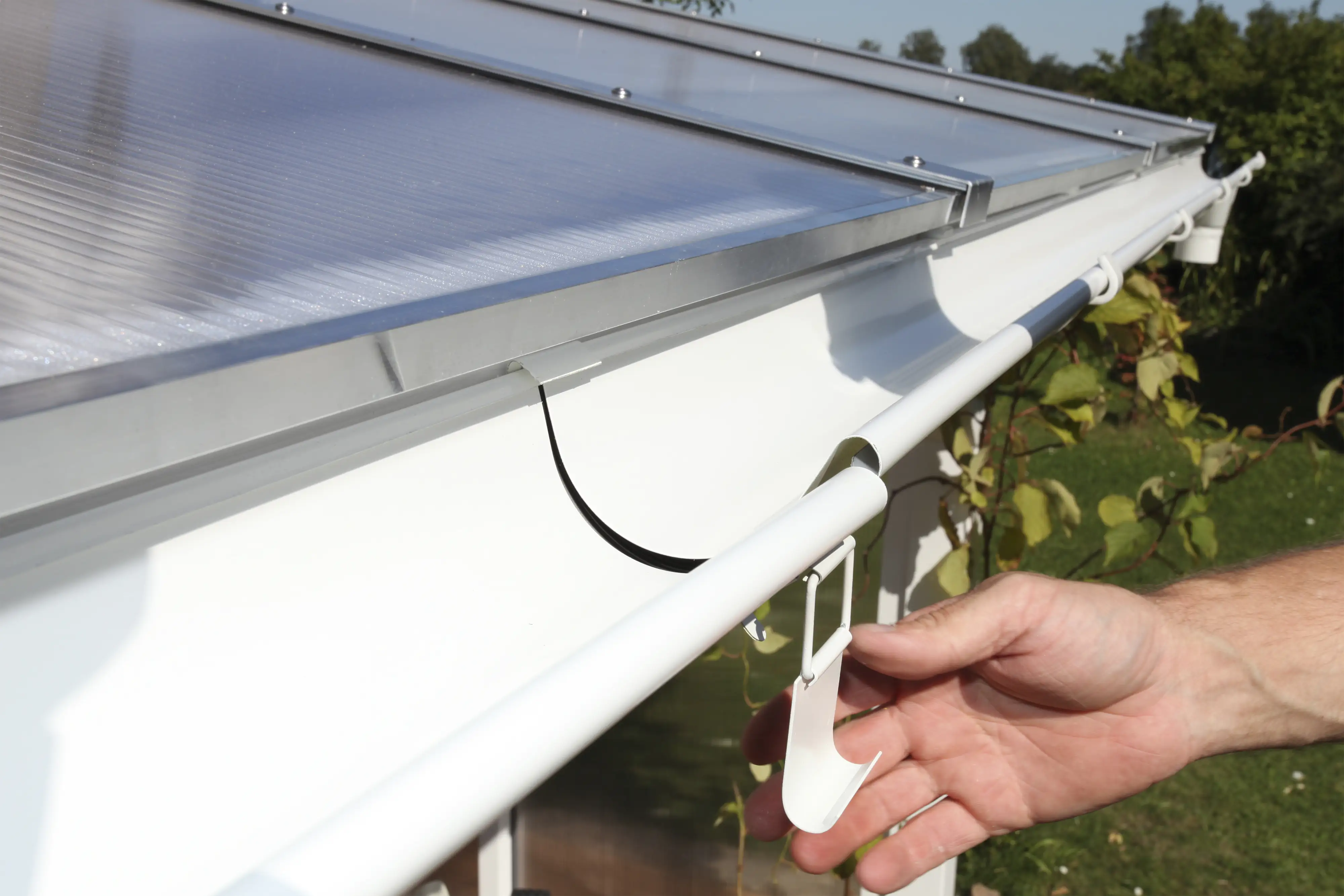 4018211027651_5 SKAN HOLZ Regenrinnen-Set 812 cm Stahl, verzinkt u. weiss