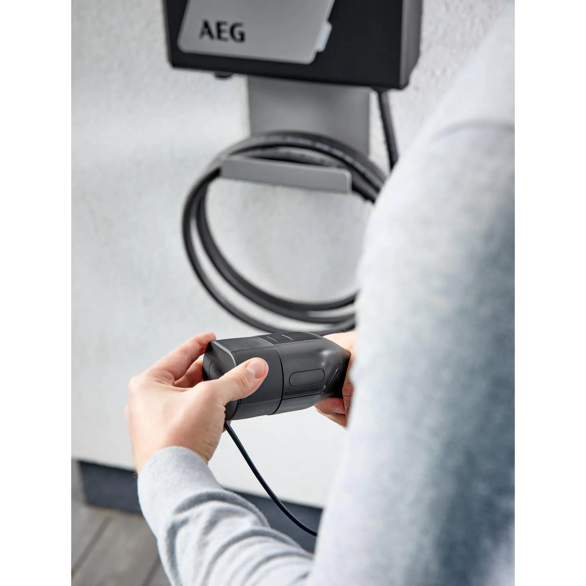 4038373059130_13 AEG E-Ladestation 11 KW mit FI Schalter Typ B