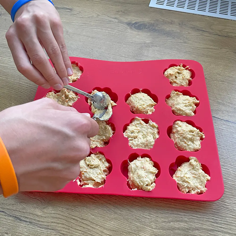 Nobby Silikon Backmatte Pfote 30 x 25 cm