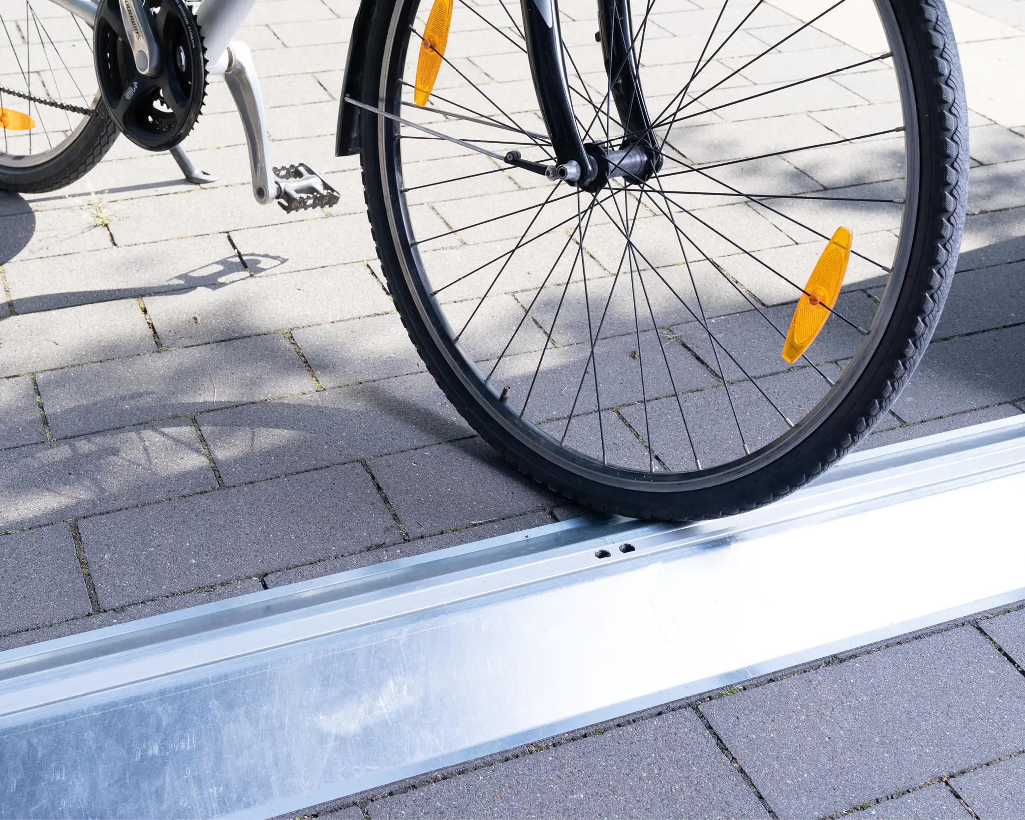 4005954250477 EcoStar Bodenschwellenrampe 2-flg innen für 2-flg. Tür