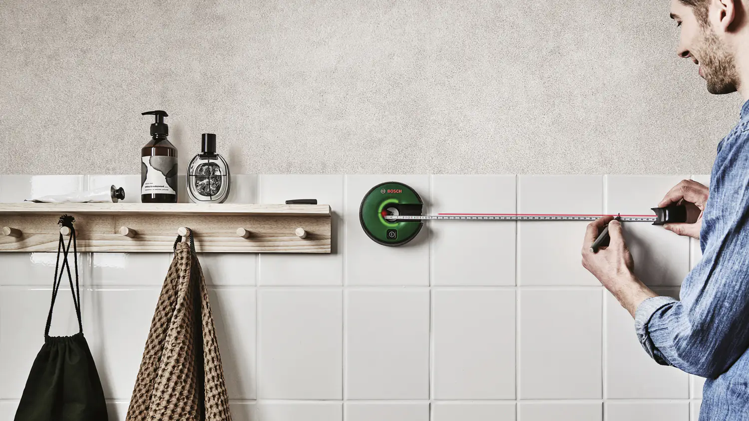Bosch Linienlaser Atino mit 1 x 1,5 V LR6 (AA) Batterien Bosch Linienlaser Atino mit 1 x 1,5 V LR6 (AA) Batterien