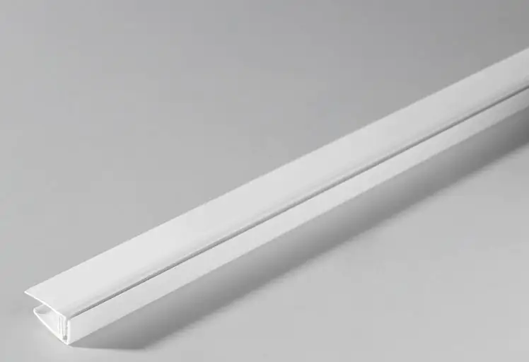 Kunststoff Abschlussprofil weiß klippbar 260 cm