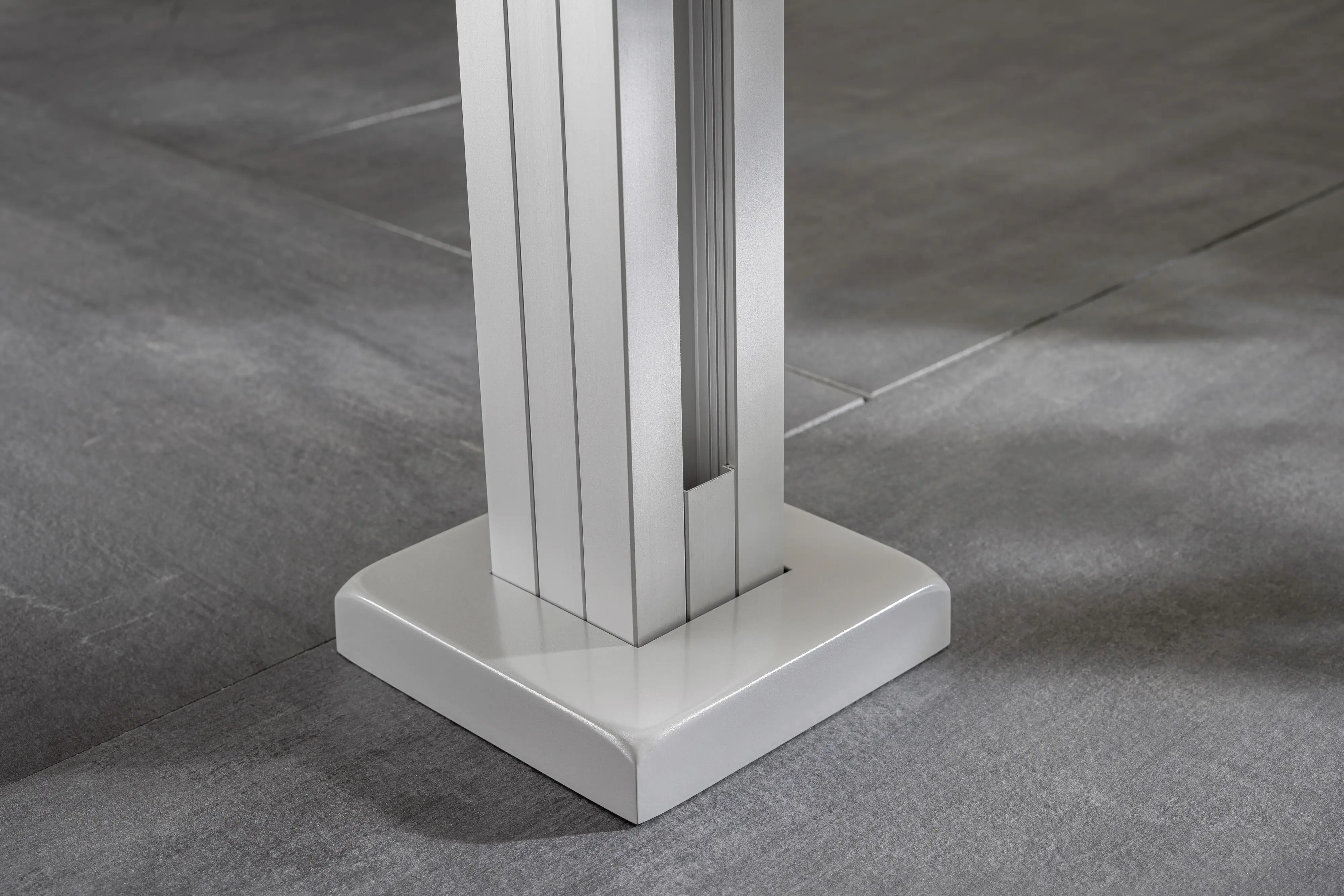 Ambiente Aluminium-Abdeckkappe 145 x 145 x 28 mm, Eloxal Silber