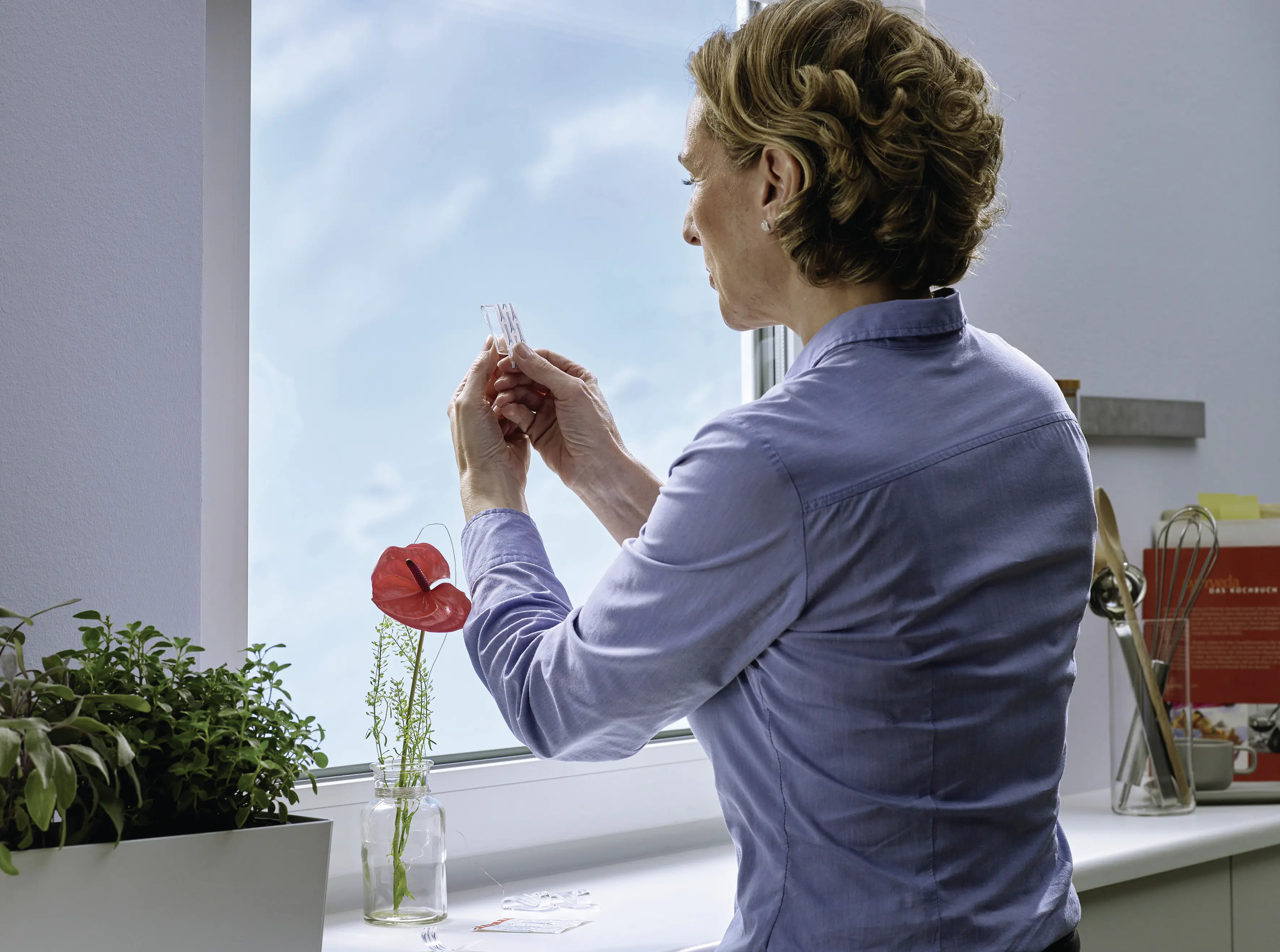 tesa Klebehaken Traglast 1 kg, 2 Stück