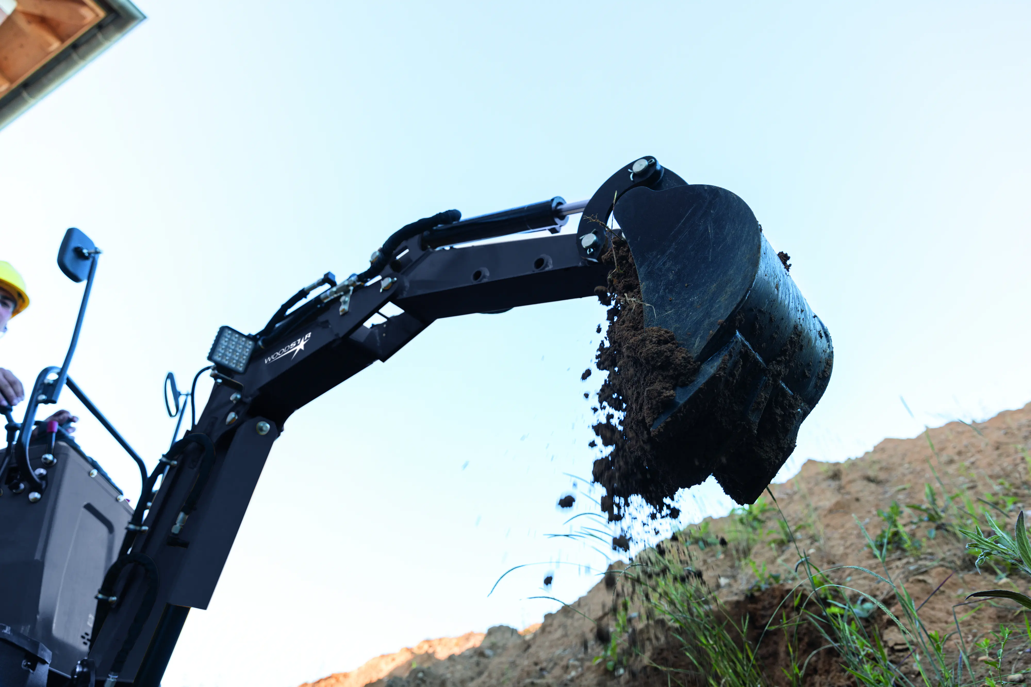 Woodster Mini-Bagger WMB800 mit 69 cm Spurbreite 8,5 PS