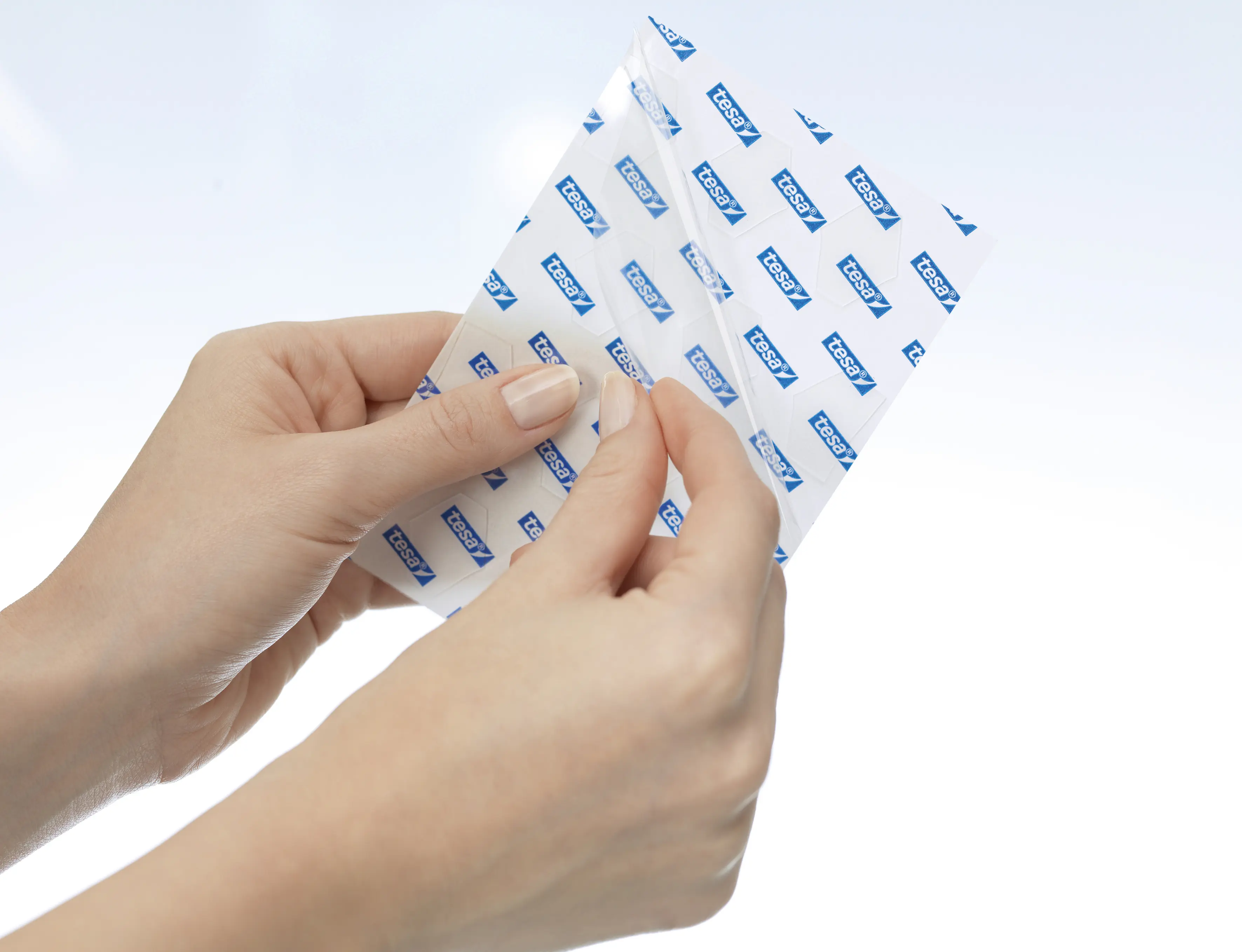 tesa Doppelseitige Klebepads XL, 36 Klebepunkte