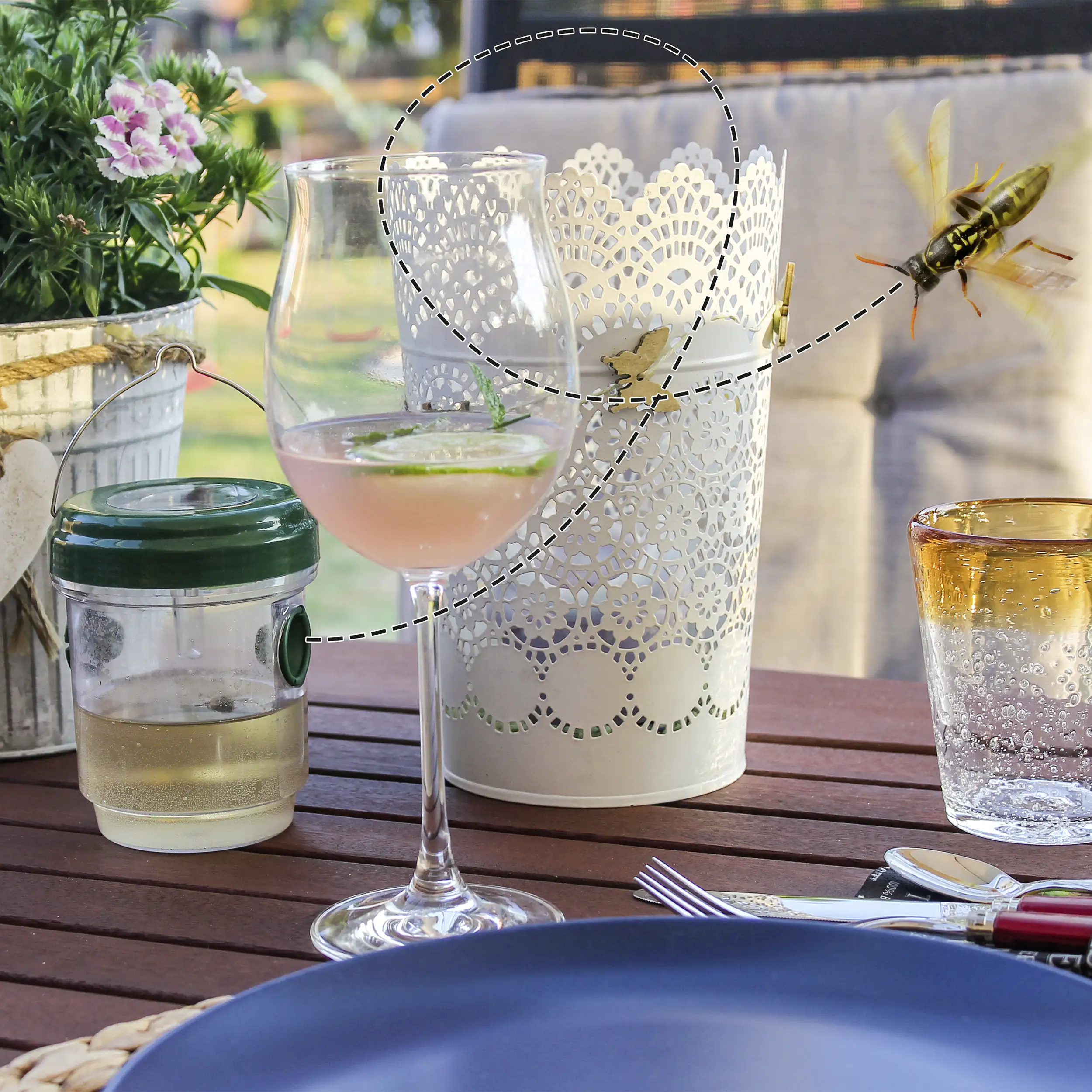 4260277262167_2495017 Gardigo Solar-Insektenfalle