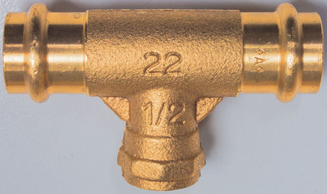 Cornat Press-T-Stück Kupfer, ø 22 mm - 1/2 IG