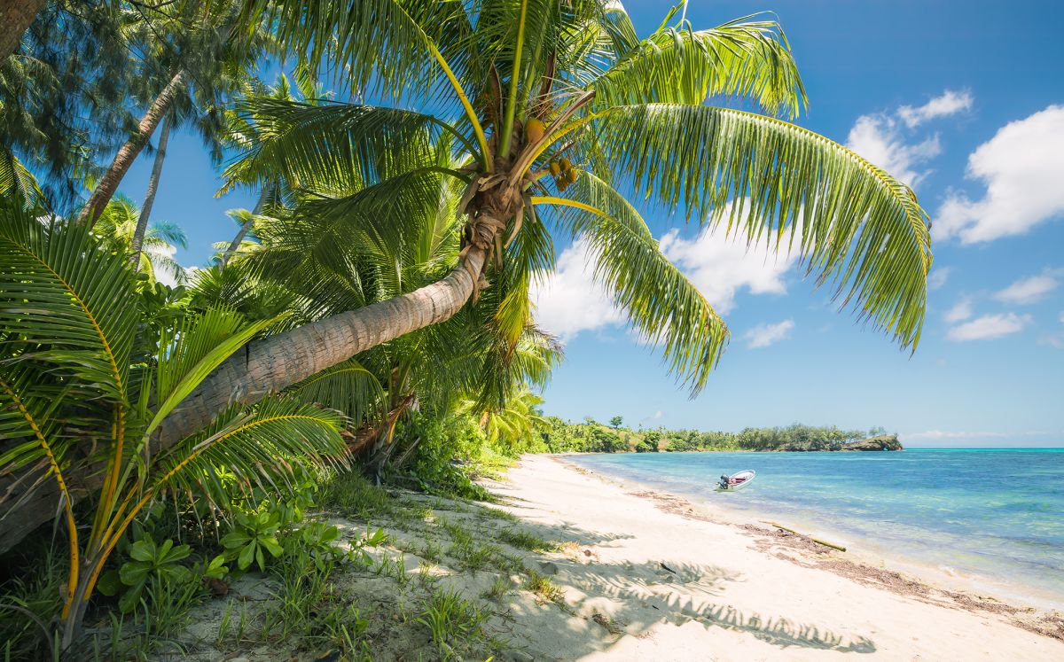Komar Vlies Fototapete Fiji Dreams Boat 450 x 280 cm
