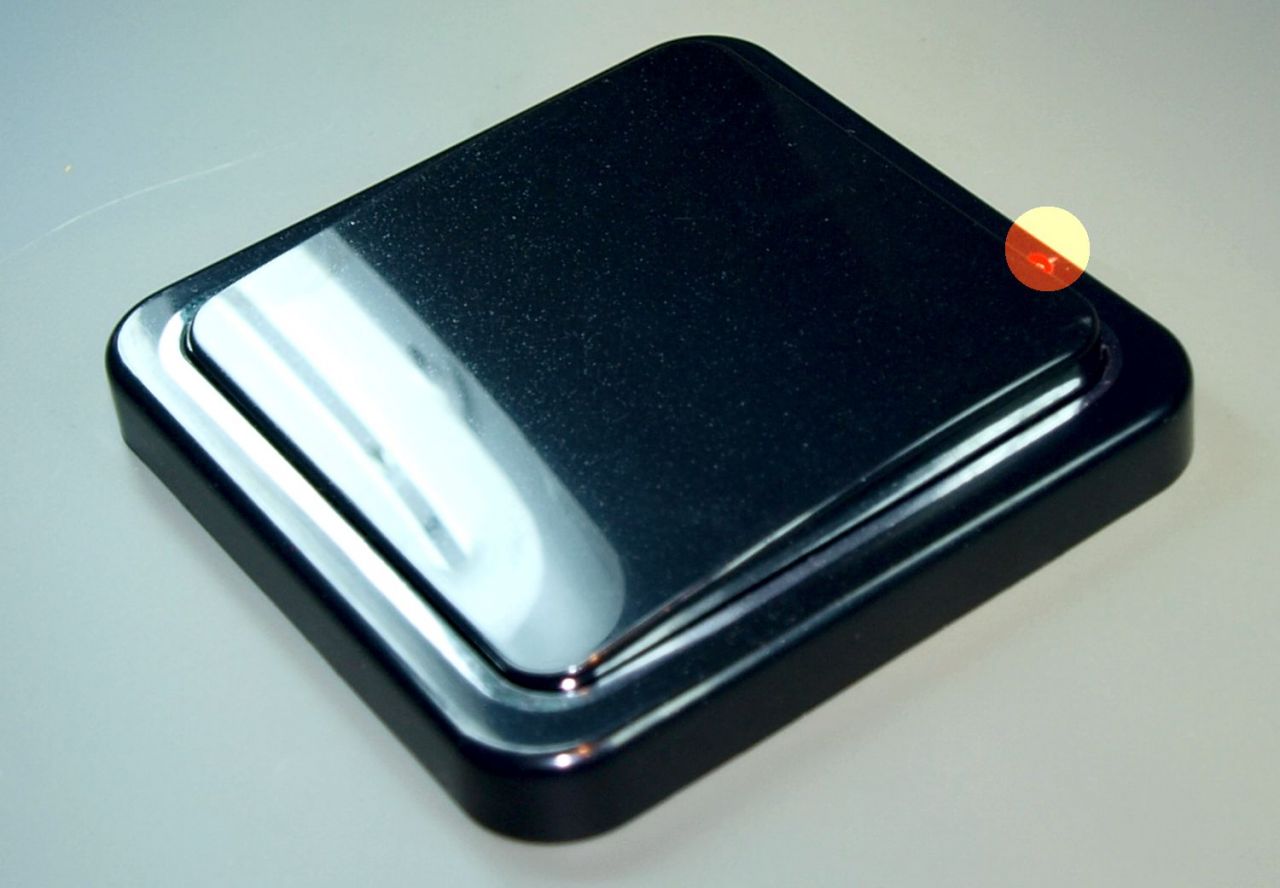 Taster schwarz/chrom