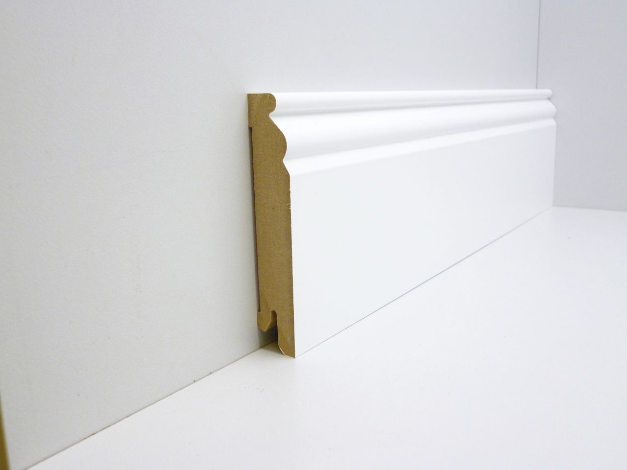 B.S. Bauprogramm Ziersockelleiste Clip 250 cm 60 x 18 mm Blütenweiß